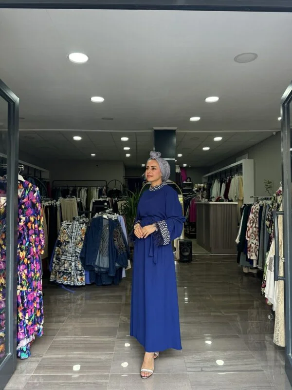 Şık Kol Detaylı Lacivert Krep Kumaş Abiye - Görsel 5