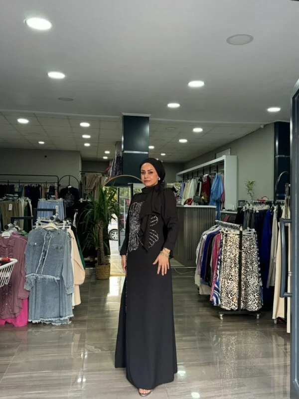 Çok Satan Taş Detaylı Siyah Abiye