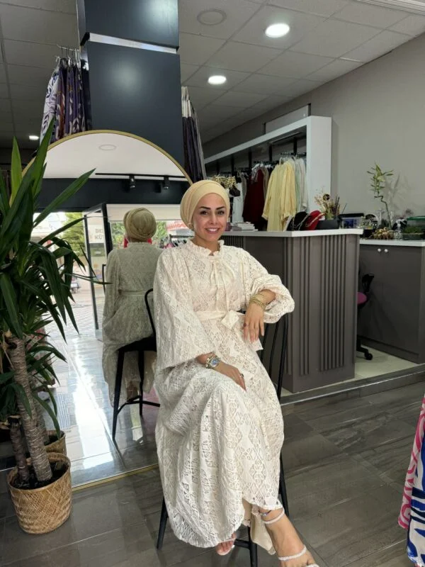 Krem Güpür Detaylı Prenses Model Elbise - Görsel 5