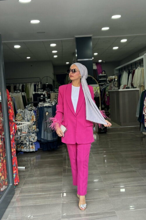 KOL DETAYLI PEMBE BLAZER TAKIM