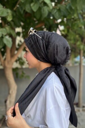 Siyah Jakar Eşarp