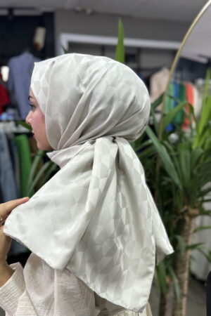 Krem Jakar Eşarp