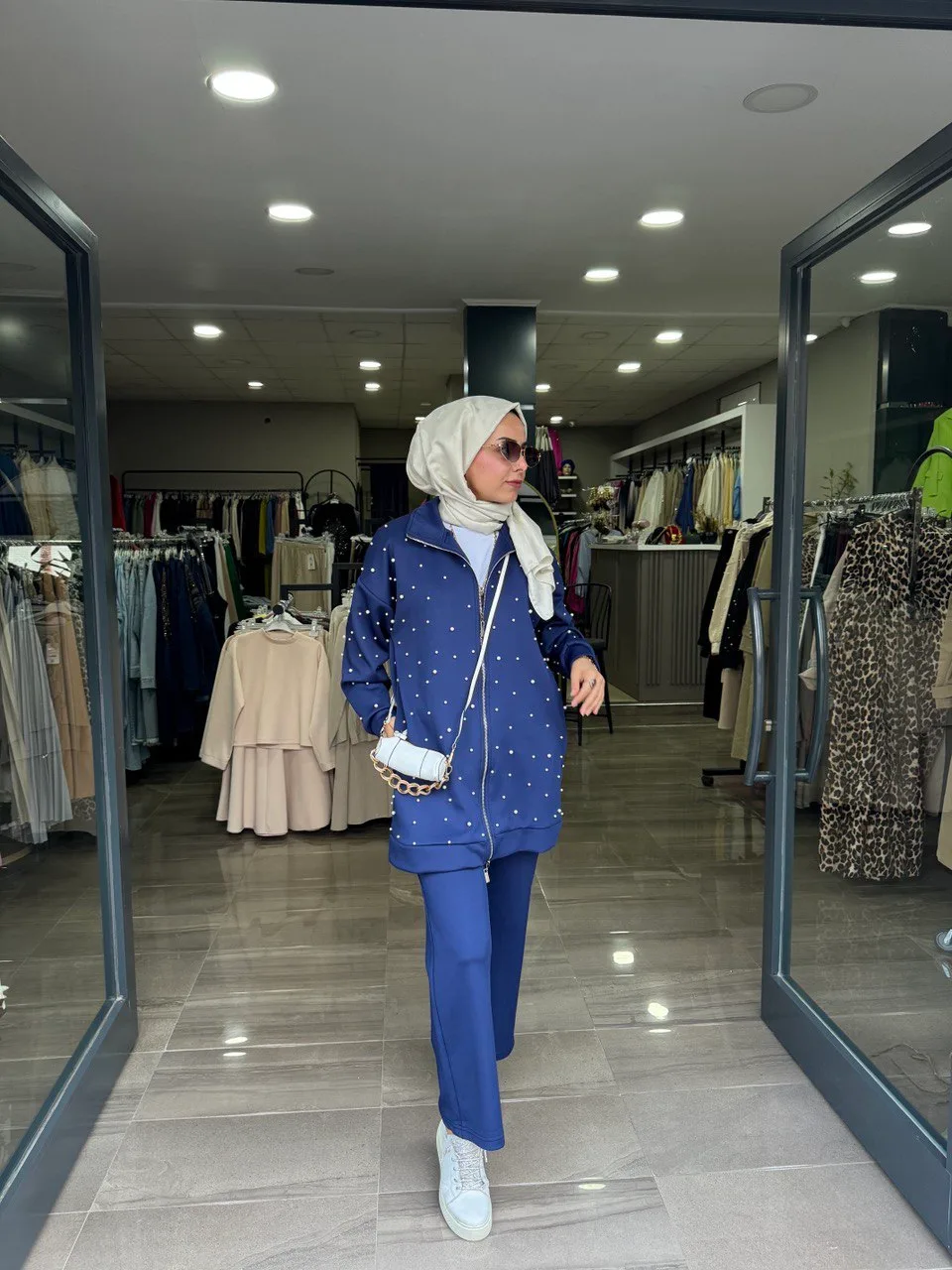 Mavi İnçili Scuba Giy Çık Takımımız - Görsel 4