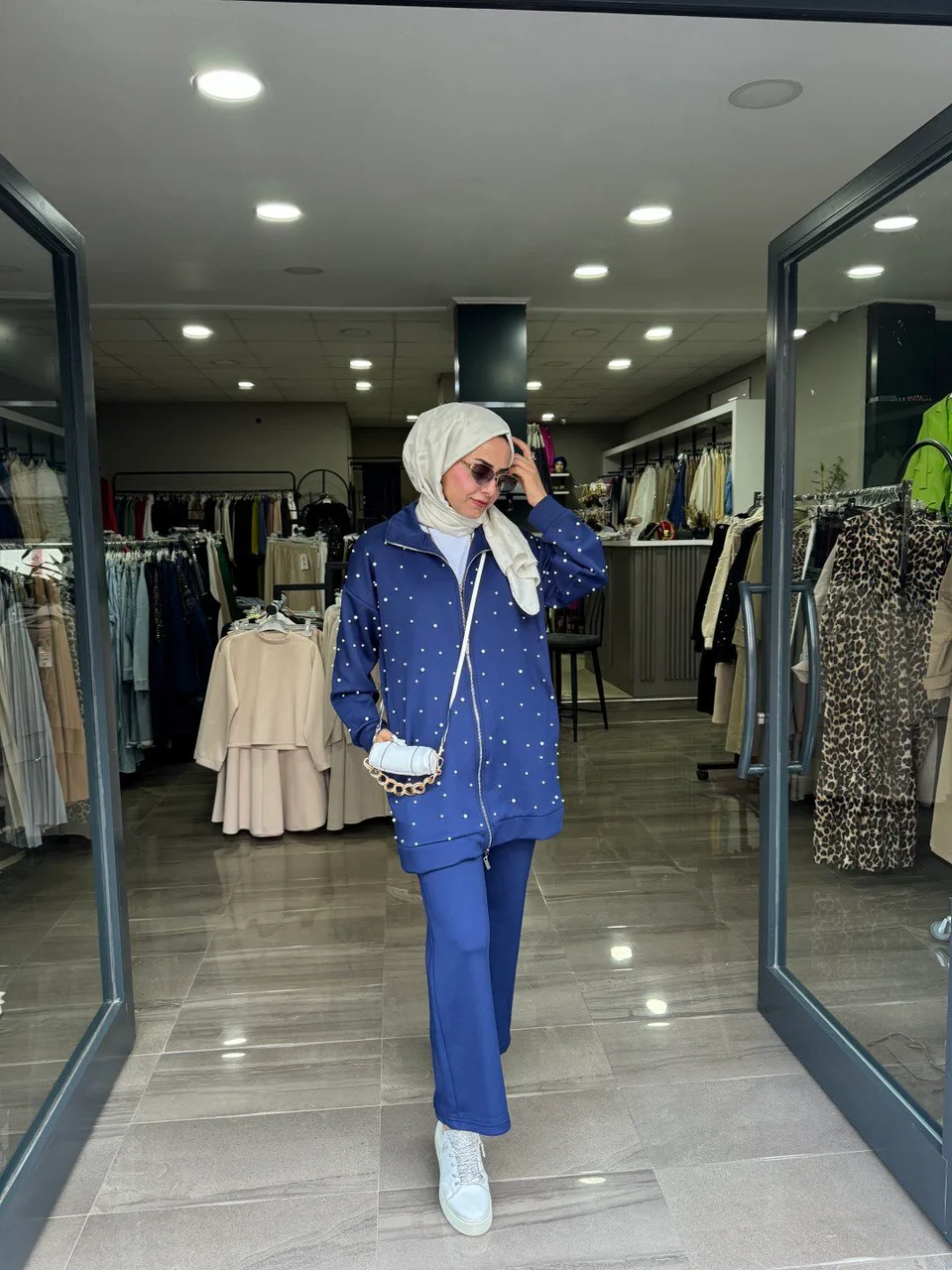 Mavi İnçili Scuba Giy Çık Takımımız