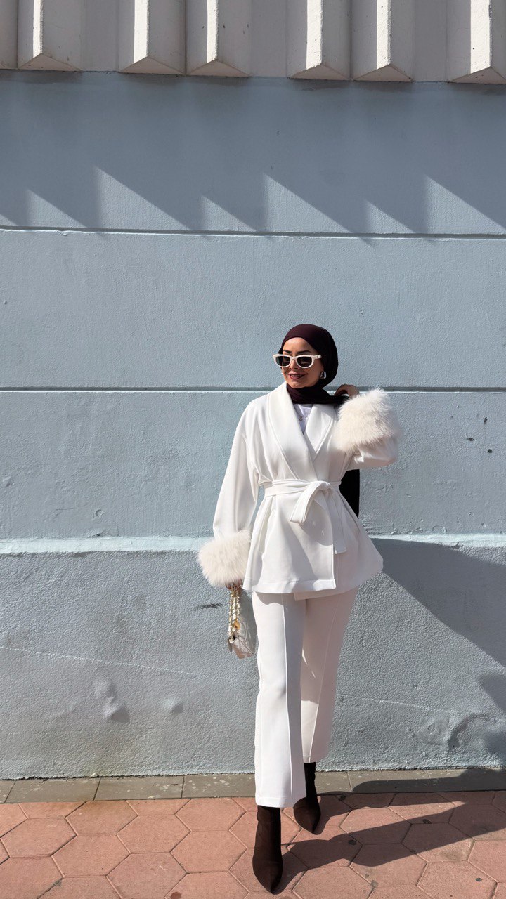 Kolları Kürklü Scuba Takım - Görsel 3