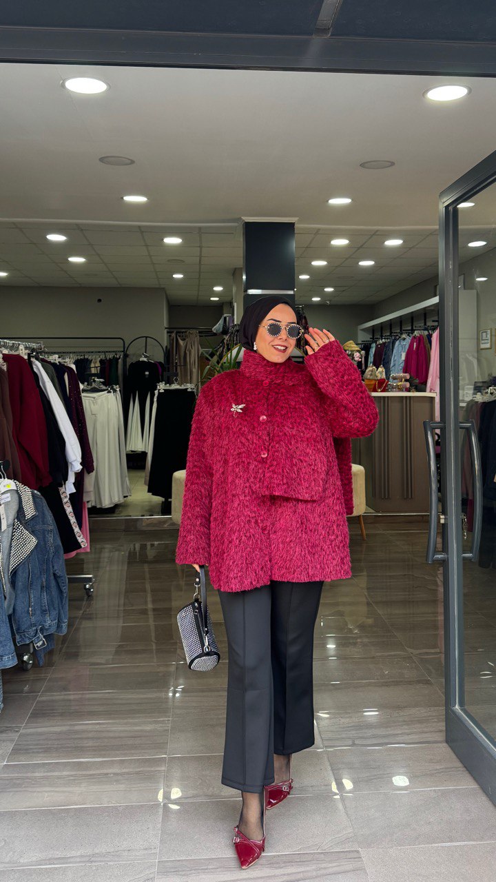 Atkı Detaylı, Önü Düğmeli, İthal Sakallı Kaşe Kumaştan Kap - Görsel 10