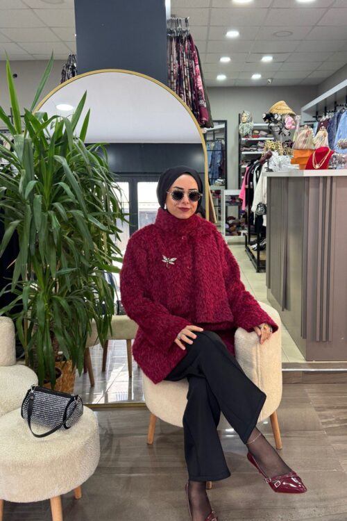 Atkı Detaylı, Önü Düğmeli, İthal Sakallı Kaşe Kumaştan Kap