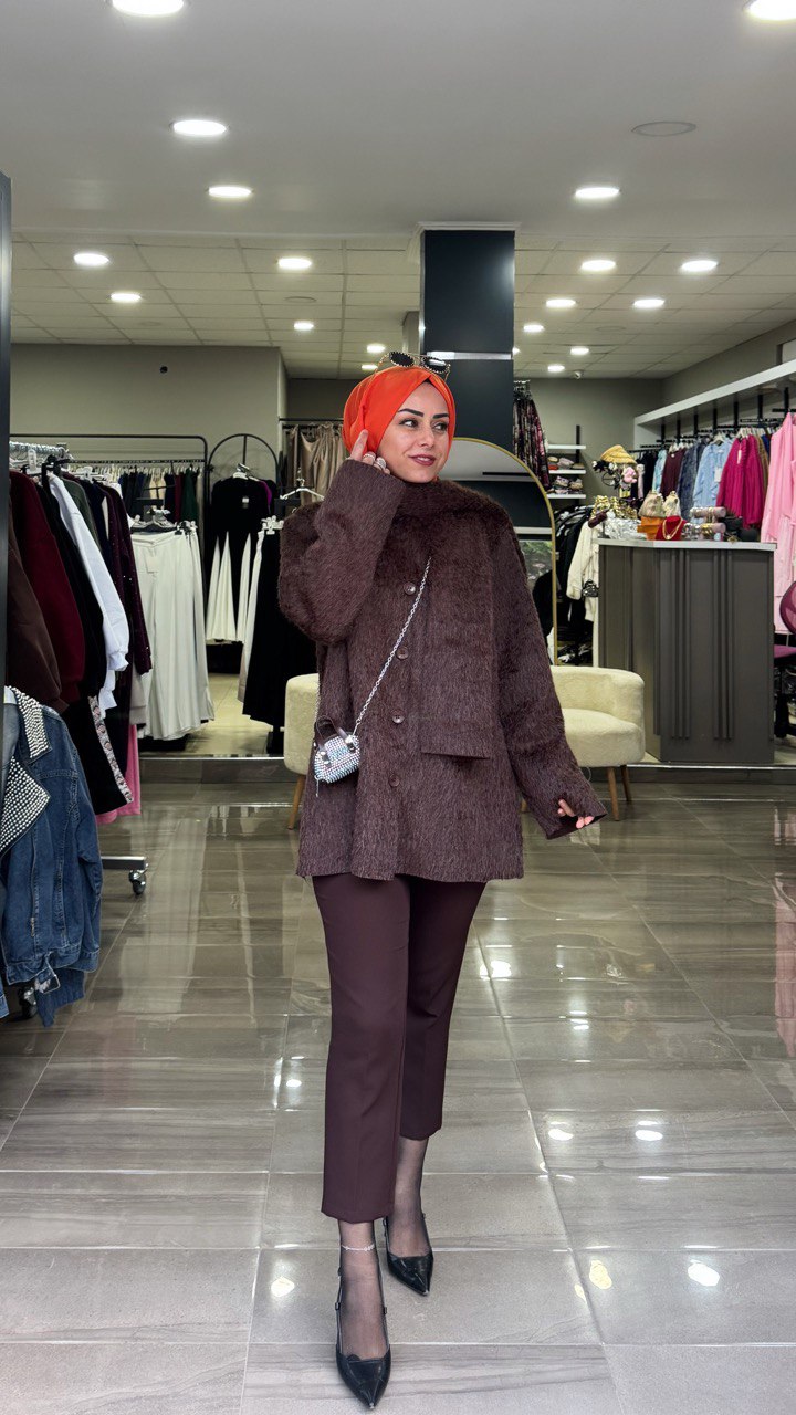 Atkı Detaylı, Önü Düğmeli, İthal Sakallı Kaşe Kumaştan Kap - Görsel 12